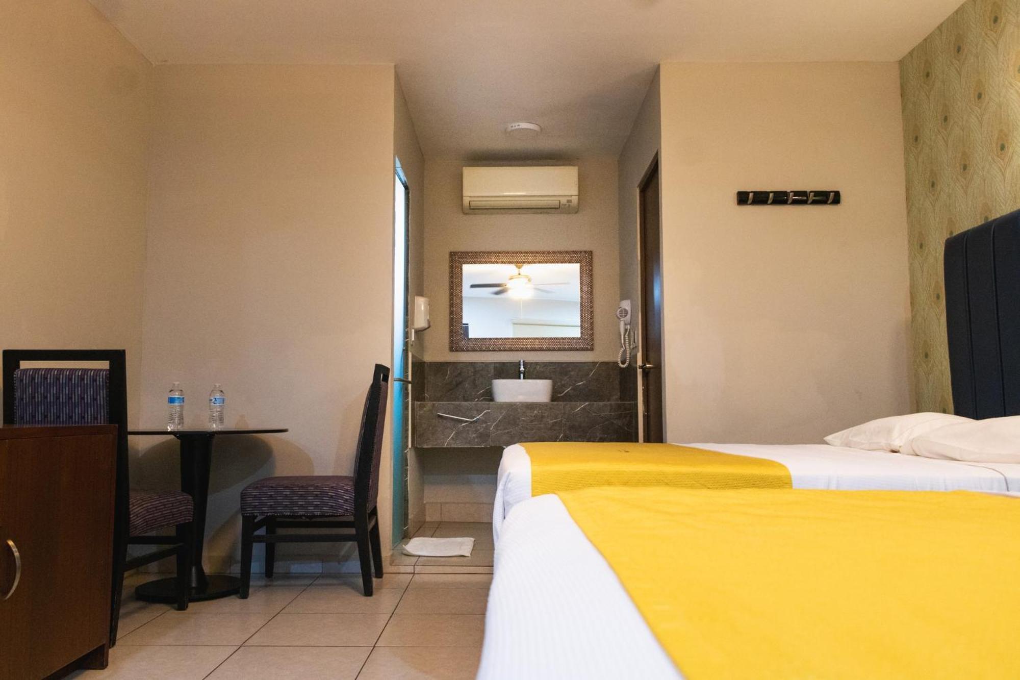 Hotel Maioris El Diez Culiacán المظهر الخارجي الصورة