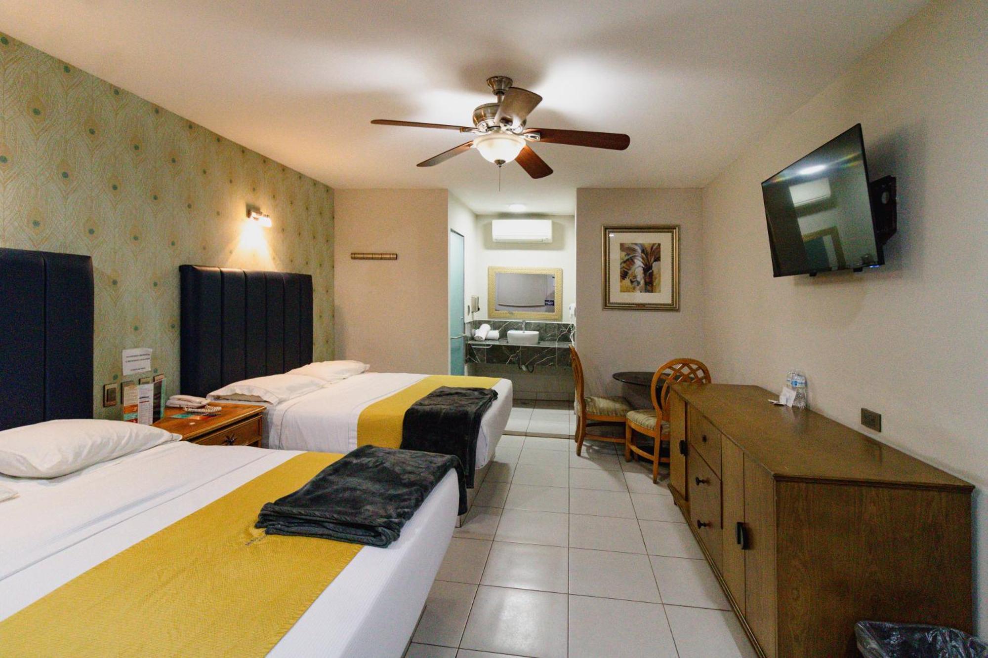 Hotel Maioris El Diez Culiacán المظهر الخارجي الصورة